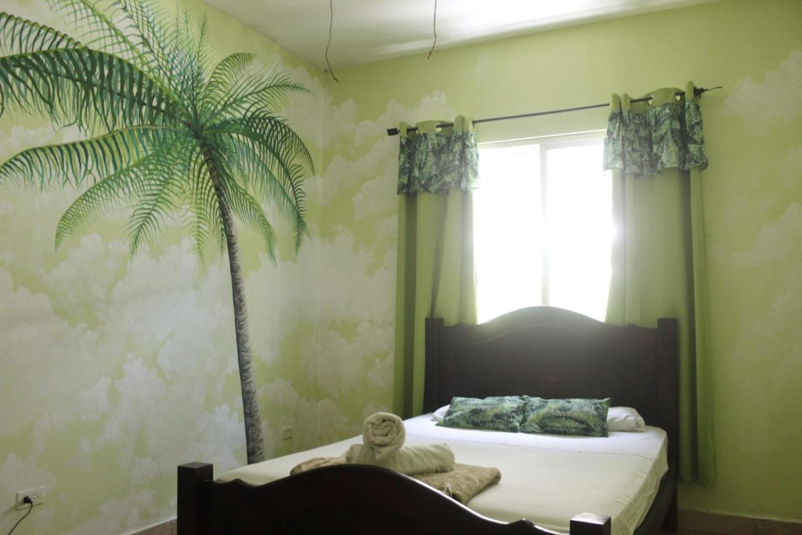 Cataleya Hostel Bocas Town Bagian luar foto