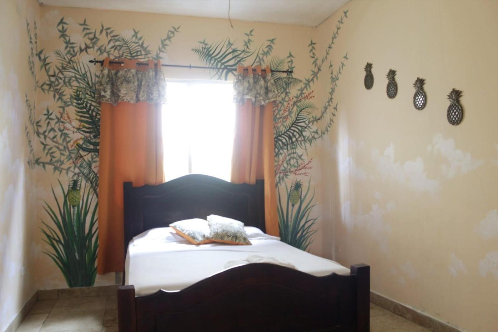 Cataleya Hostel Bocas Town Bagian luar foto